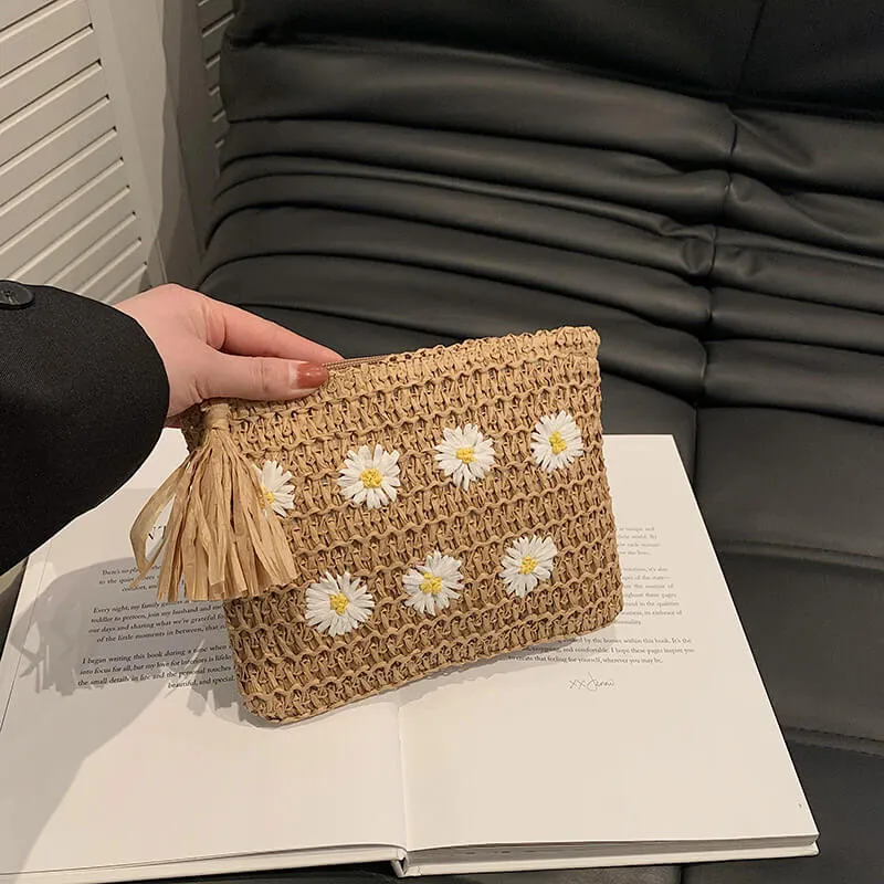 Designer Daisy White Straw Woven Clutch Bag-Showtown