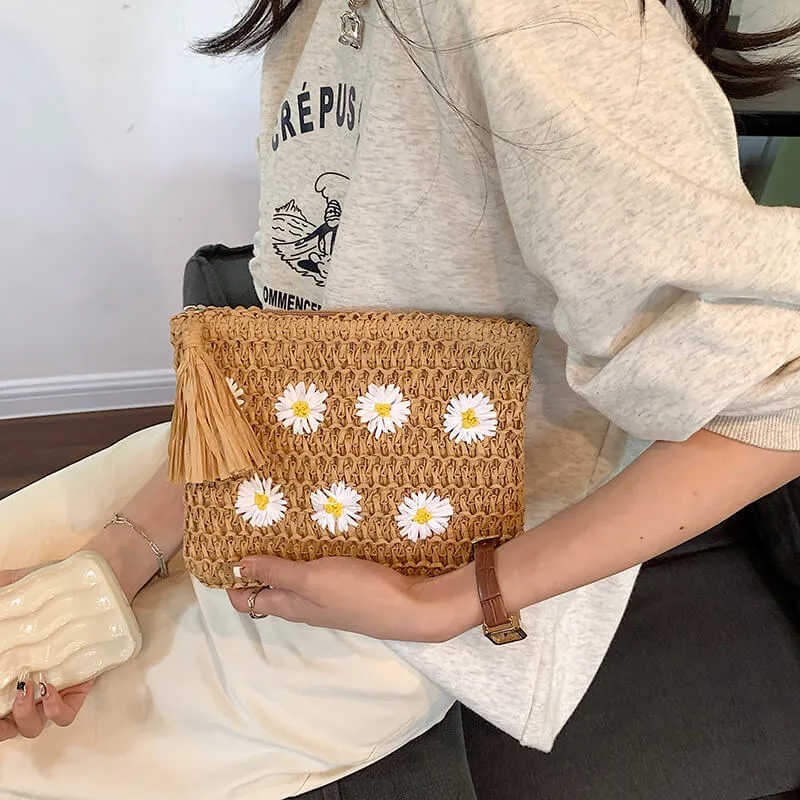 Designer Daisy White Straw Woven Clutch Bag-Showtown