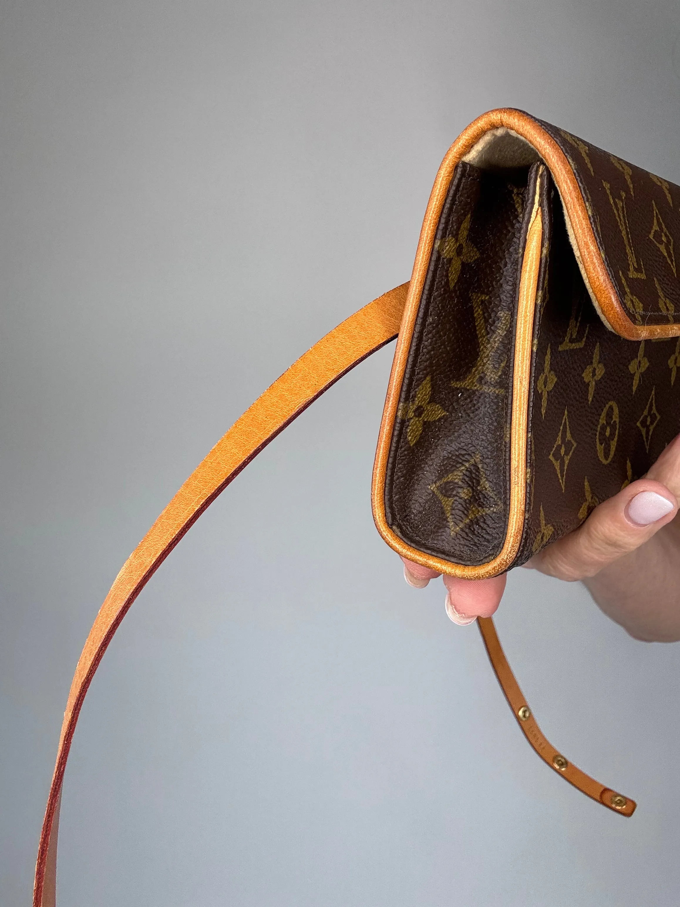 Louis Vuitton Florentine Vintage Belt Bag
