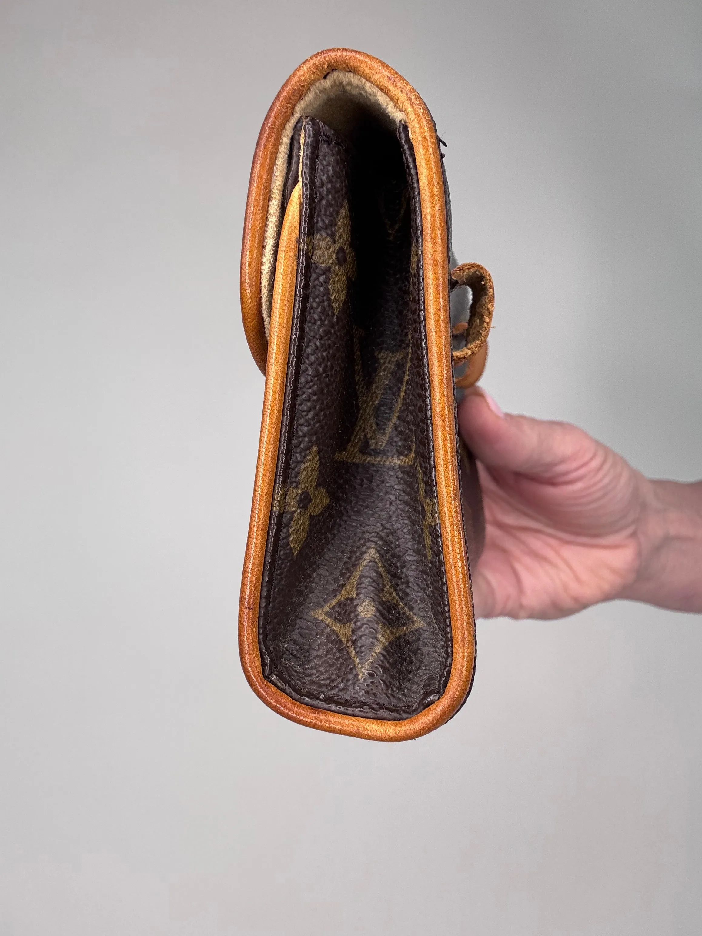 Louis Vuitton Vintage Florentine  Monogram Belt Bag