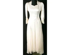 Size 4 Wedding Dress - Late 1930s Ivory Satin & Mesh Knit Bridal Gown - 30s 40s Innocent Wartime Beauty - Bust 33.5 - Waist 24.5 - 31836