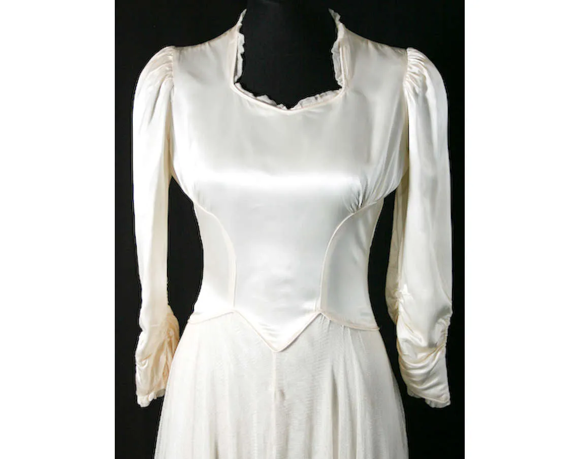 Size 4 Wedding Dress - Late 1930s Ivory Satin & Mesh Knit Bridal Gown - 30s 40s Innocent Wartime Beauty - Bust 33.5 - Waist 24.5 - 31836